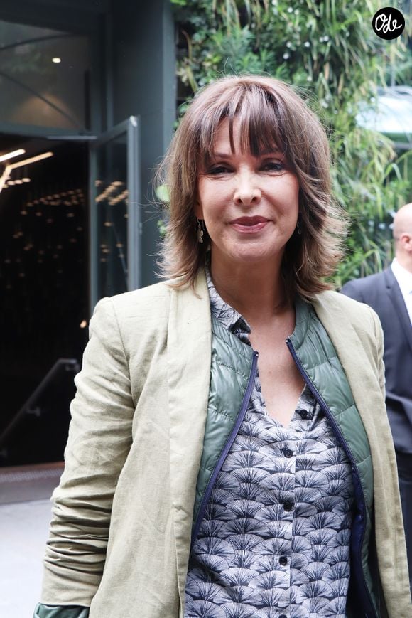 Exclusif - Tina Kieffer - Arrivées au Studio Gabriel à Paris pour l'enregistrement de l'émission "Vivement Dimanche". Le 30 avril 2019