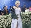 Pour parfaire sa tenue romantique, Angèle avait misé sur des touches rock.
Angèle sur le tapis rouge du gala du Met 2025, le lundi 5 mai 2025 à New York.
Photo : BFA.com / Backgrid USA / Bestimage