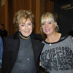 Sa fille, Véronique Néry, déplore que l’État ait saisi la retraite de sa mère, la laissant sans ressources. 

Marthe Mercadier et sa fille Veronique  - Noel de la Fondation Assistance aux Animaux
Paris, le 24 Novembre 2012 COADIC GUIREC / BESTIMAGE