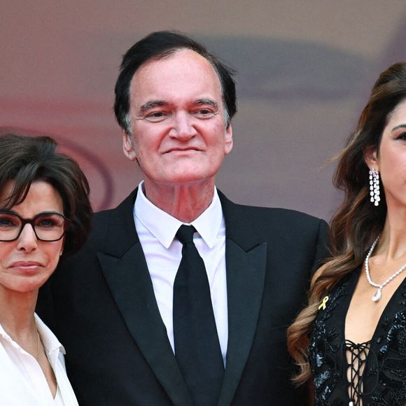 Un passant a malheureusement été gravement blessé

Rachida Dati, Daniella Tarantino et Quentin Tarantino assistent à la Première de la Nouvelle Vague à Cannes, France, le 17 mai 2025 dans le cadre du 78ème Festival de Cannes. Photo par Aurore Marechal/ABACAPRESS.COM