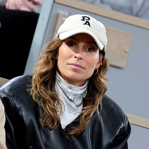 Laury Thilleman - Les célébrités dans les tribunes des Internationaux de France de tennis de Roland Garros 2024 à Paris, le 29 mai 2024. 
© Jacovides / Moreau / Bestimage