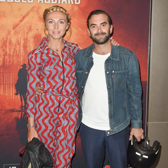 Amélie Etasse et un ami - Avant-première du film "Les frères sisters" au cinéma l'UGC Normandie à Paris le 11 septembre 2018. © Coadic Guirec/Bestimage