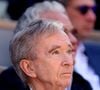 Pour Bernard Arnault, Château d’Yquem représentait avant tout un symbole du luxe à la française capable de rejoindre naturellement l’univers prestigieux de LVMH. 

Bernard Arnault - Célébrités dans les tribunes de la finale homme des Internationaux de France de tennis de Roland Garros 2024 à Paris le 9 juin 2024. © Jacovides-Moreau/Bestimage
