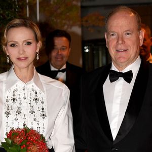 Une explosion d'origine criminelle a semé la stupeur à Monaco

Le prince Albert II de Monaco et la princesse Charlène lors du photocall du dîner de gala du Grand Prix de Formule 1 de Monaco 
© Bruno Bebert / Bestimage