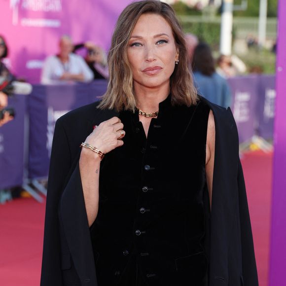 Elle raconte notamment avoir aidé une biche bloquée derrière une clôture à s'échapper.

Laura Smet sur le tapis rouge de la 52ème edition du Festival du Cinéma Américain de Deauville le 9 septembre 2026. © Denis Guignebourg / Bestimage