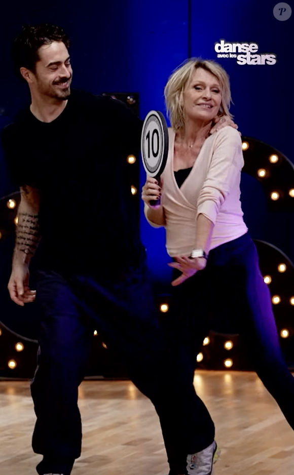 Et l'animatrice a hérité de Nicolas Archambault !

Sophie Davant en duo avec Nicolas Archambault pour "Danse avec les stars". Instagram