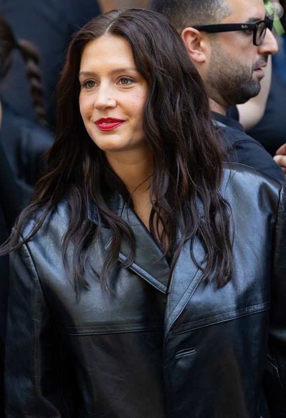 Adèle Exarchopoulos - Arrivées au défilé Balenciaga Collection Haute Couture Automne/Hiver 2025-2026 lors de la Fashion Week de Paris (PFW), à Paris, France, le 9 juillet 2025. © Thibault Duboucher/Bestimage