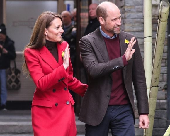 Le prince William, prince de Galles, et Catherine (Kate) Middleton, princesse de Galles lors de leur visite royale à Pontypridd, Royaume Uni, le 27 février 2025. 

© Backgrid UK/Bestimage
