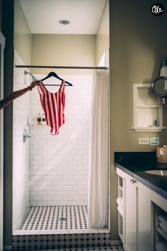 Découvrez la recette simple et la méthode d'application pour retrouver une douche éclatante.

Comment retirer des traces sur les parois de la douche ?
