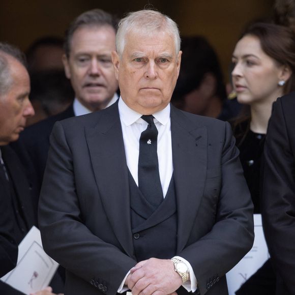 Le prince Andrew, duc d'York, quittant la cathédrale de Westminster après les funérailles de la duchesse de Kent. Photo by GOFF  / BESTIMAGE