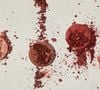 Les maquilleurs recommandent d'associer les deux avec la technique du « blush combo ».

Quel choix faire pour le blush, en poudre ou en crème ?
