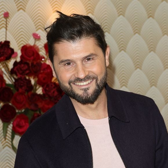 Seulement, cela lui a valu de nombreux messages de haine, comme l'a expliqué Jean-Michel Apathie dans "Quotidien".

Christophe Beaugrand - L’athlète handisport Théo Curin fait son entrée au musée Grévin à quelques mois des jeux paralympiques à Paris le 7 Mars 2024 © Guirec Coadic / Bestimage