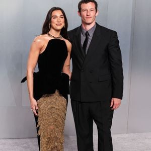 Los Angeles, Dua Lipa et Callum Turner assistent à la 31ème soirée annuelle des Oscars de Vanity Fair organisée par Mark Guiducci au Los Angeles County Museum of Art (LACMA) à Los Angeles le 15 mars 2026.
Crédit : Backgrid USA / Bestimage