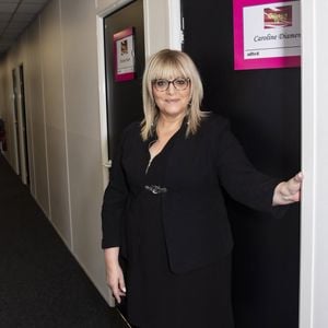 Caroline Diament en backstage de l'enregistrement de l'émission "Les Grosses Têtes Prime", présentée par L.Ruquier et diffusée le 2 octobre à 21h05 sur France 2.
© Jack Tribeca / Bestimage