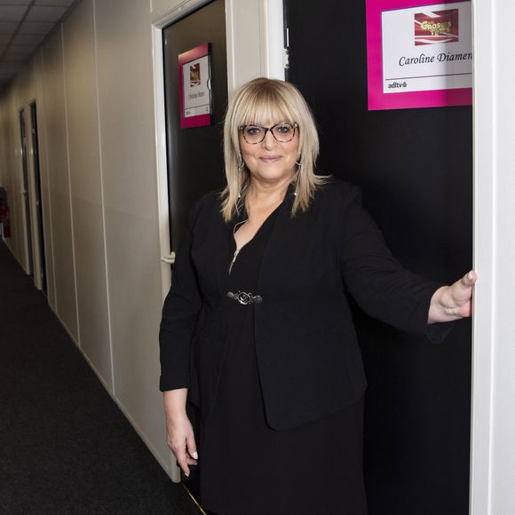 Caroline Diament en backstage de l'enregistrement de l'émission "Les Grosses Têtes Prime", présentée par L.Ruquier et diffusée le 2 octobre à 21h05 sur France 2.
© Jack Tribeca / Bestimage