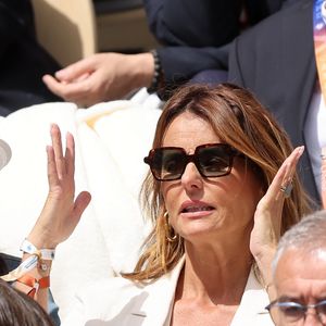 Une ressemblance de plus en plus frappante entre la présentatrice et sa fille, qui a d'ailleurs reçu une pluie de messages d'anniversaire sous la publication.

Faustine Bollaert dans les tribunes lors des Internationaux de France de Tennis de Roland Garros 2026, à Paris, France, le 5 juin 2026. © Jacovides-Moreau/Bestimage