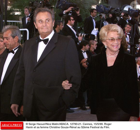 L'acteur a épousé en secondes noces la productrice Christine Gouze-Rénal, la soeur de Danielle Mitterrand. 

Roger Hanin et sa femme Christine Gouze-Rénal au 52ème Festival du Film, le 15 mai 1999 à Cannes. Photo Serge Haouzi/Nice Matin/Abaca