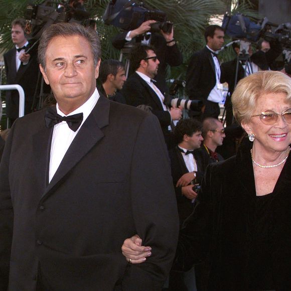 L'acteur a épousé en secondes noces la productrice Christine Gouze-Rénal, la soeur de Danielle Mitterrand. 

Roger Hanin et sa femme Christine Gouze-Rénal au 52ème Festival du Film, le 15 mai 1999 à Cannes. Photo Serge Haouzi/Nice Matin/Abaca