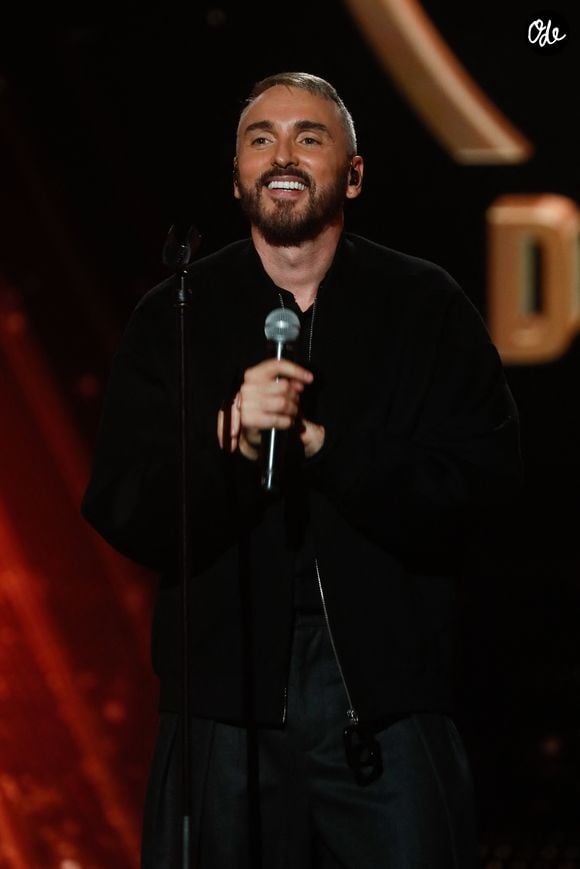 Exclusif - Christophe Willem - Enregistrement de l'émission "Les disques d'or de l'année" au Dôme de Paris, présentée par E.Gossuin et diffusée le 24 décembre à 21h10 sur M6
© Christophe Clovis / Bestimage