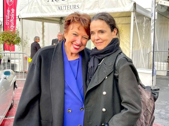 Roselyne Bachelot et Amélie Nothomb - Les célébrités en dédicace à la 43ème Foire du Livre de Brive (7 - 9 novembre 2025), le 8 novembre 2025.
© Fabien Faure / Bestimage
