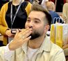 Kendji Girac a attendri sa communauté en publiant une touchante vidéo familiale sur ses réseaux sociaux.

Kendji Girac - Les célébrités en dédicace à la 43ème Foire du Livre de Brive.
© Fabien Faure / Bestimage