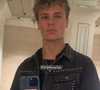 À 21 ans, il vient également de signer avec une agence de comédiens.

Capture Instagram Cameron Smet. © Instagram / Cameron Smet