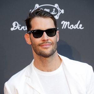 Simon Porte Jacquemus au dîner de la mode Sidaction 2026 au lycée Carnot à Paris le 9 juillet 2026.

© Anne-Sophie Guebey / Bestimage