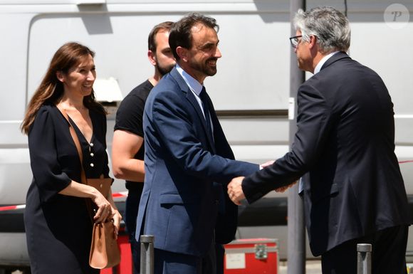 Grégory Doucet aux arrivées des Obsèques de Bernard Lacombe en l'église Saint-Louis de Fontaines-sur-Saône près de Lyon, France, le 25 juin 2025. © Romain Doucelin/Bestimage