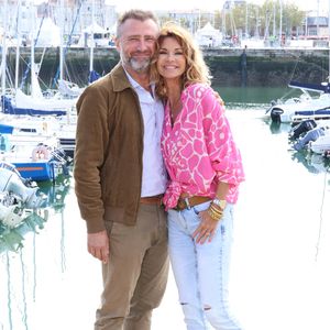Ingrid Chauvin et Alexandre Brasseur au photocall de la série "Demain Nous Appartient" lors de la 25ème édition du Festival de la fiction de la Rochelle, France, le 16 septembre 2023. © Denis Guignebourg/BestImage