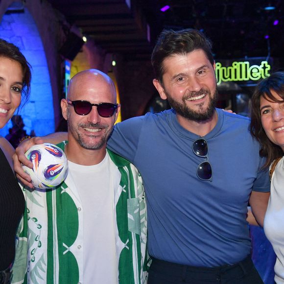 Laurie Cholewa, Cartman, Christophe Beaugrand, Estelle Denis - Prime d'Amazon fait sa fête foraine au Bridge Club à Paris le 25 juin 2025.  Hier soir, le Bridge Club s’est métamorphosé en fête foraine où de nombreuses personnalités se sont réunies pour célébrer Prime Day, l’événement shopping estival qui animera l’été du 8 au 11 juillet.
 © Veeren/Bestimage
