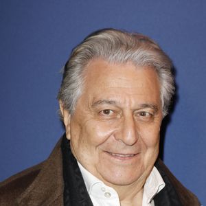 Invité sur le média "OnTime", Christian Clavier réagit à ce chiffre : 92% des acteurs sont au chômage. Un paradoxe total, selon lui, alors que l'argent circule bien dans le secteur.

Première du film "Cocorico 2" au Publicis Cinémas à Paris. 

© Marc Ausset-Lacroix/Bestimage
