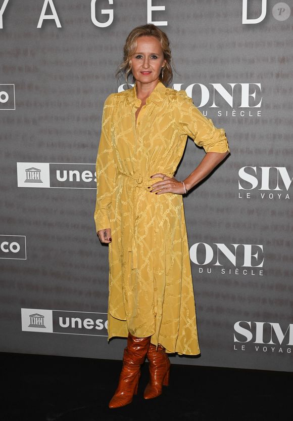 Mais il n'en sera finalement rien ! D'après "Le Parisien", la journaliste a refusé l'offre.

Caroline Roux - Avant-première du film "Simone, Le Voyage Du Siecle" à l’Unesco à Paris le 28 septembre 2022. © Coadic Guirec/bestimage