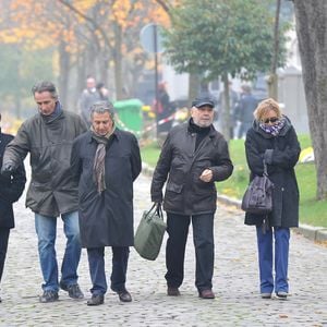 L'interprète du personnage de Tatie Danielle dans le film culte éponyme les recevait chez elle pour des cours particuliers

Michel Blanc, Thierry Lhermitte, Christian Clavier, Gerard Jugnot et Marie-Anne Chazel - Exclusif - Inhumation définitive de Tsilla Chelton alias 'Tatie Danielle' suite a son décès en date du 15/07/2012 au cimetière du Père Lachaise a Paris le 16 Novembre 2012.