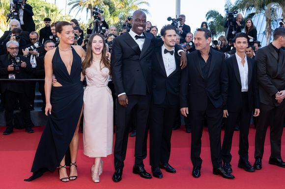Adèle Exarchopoulos, Mallory Wanecque, Jean-Pascal Zadi, François Civil, Gilles Lellouche, Malik Frikah - Montée des marches du film « L’amour ouf » lors du 77ème Festival International du Film de Cannes, au Palais des Festivals à Cannes. Le 23 mai 2024
© Olivier Borde / Bestimage