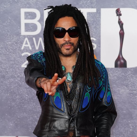 Lenny Kravitz à son arrivée aux BRIT Awards 2025 à l'O2 Arena de Londres le samedi 1er mars 2025. Crédit photo : Ian West/PA Wire
