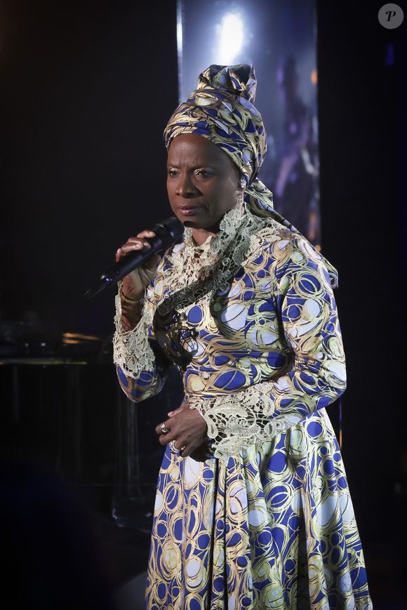 Omar Sy, Angélique Kidjo, Youssou N’Dour et Yemi Alade font vibrer le plateau avec des performances musicales et chorégraphiques.

Exclusif -  Angélique Kidjo lors de l'enregistrement de l'émission "Le Grand Echiquier, Spéciale Afrique", présentée par C.Chazal et A.Manoukian et diffusée le 28 août 2025 sur France 2, à Paris, France, le 14 septembre 2024. © Jack Tribeca/Bestimage