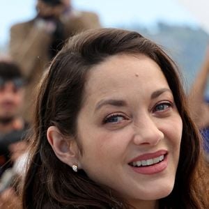 Marion Cotillard au photocall du film "Roma Elastica" lors du 79ème Festival International du Film de Cannes, France, le 21 mai 2026. © Jacovides-Moreau/Bestimage