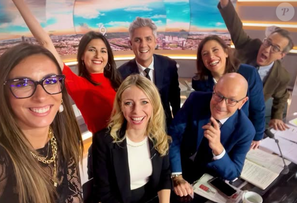 La famille va s'agrandir !

Vanessa Matagne, présentatrice météo sur LCI, auprès de Jean-Baptiste Boursier.