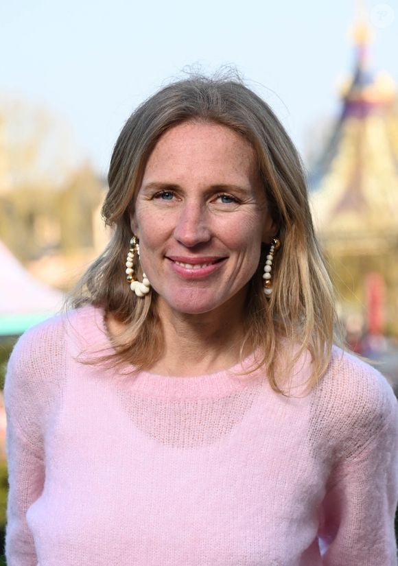 Agathe Lecaron au 30ème anniversaire du parc d'attractions Disneyland Paris à Marne-la-Vallée, le 5 mars 2022.

Photo : Coadic Guirec / Bestimage