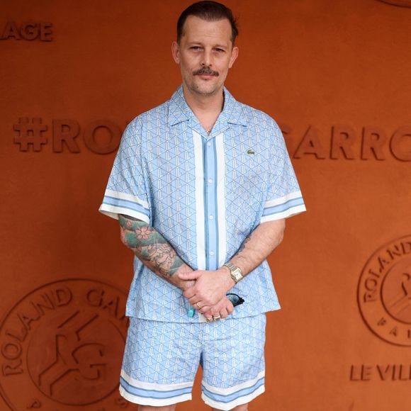 Nicolas Duvauchelle au village lors des Internationaux de France de Tennis de Roland Garros 2025, à Paris, France, le 6 juin 2025. © Jacovides-Moreau/Bestimage
