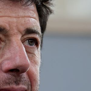 Patrick Bruel - Célébrités dans les tribunes des Internationaux de France de tennis de Roland Garros 2024 à Paris le 27 mai 2024. © Moreau-Jacovides/Bestimage