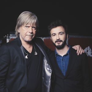 Afin qu'elle puisse "racheter la maison" qu'elle partageait avec lui

Exclusif - Le chanteur Renaud (Renaud Séchan), Renan Luce - Backstage de l'émission "Merci Renaud", qui sera diffusée le samedi 17 décembre 2016 en prime time sur France 2. © Cyril Moreau/Bestimage
