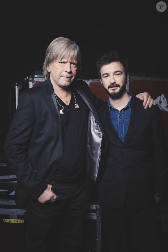 Afin qu'elle puisse "racheter la maison" qu'elle partageait avec lui

Exclusif - Le chanteur Renaud (Renaud Séchan), Renan Luce - Backstage de l'émission "Merci Renaud", qui sera diffusée le samedi 17 décembre 2016 en prime time sur France 2. © Cyril Moreau/Bestimage