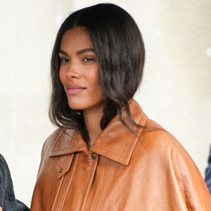 Tina Kunakey - Les célébrités arrivent au défilé Chloé Collection Femme Prêt-à-Porter Printemps/Eté 2025 lors de la Fashion Week de Paris (PFW), le 26 septembre 2024. 
© Lucia Sabatelli / Bestimage