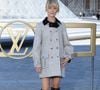 Elle a confirmé que, selon ses observations, la notoriété influence la vie de couple, mais différemment selon qu’elle concerne un homme ou une femme.

Marina Fois assiste au défilé Louis Vuitton Womenswear Spring/Summer 2026 dans le cadre de la semaine de la mode à Paris, France, le 30 septembre 2025. Photo par Jerome Domine/ABACAPRESS.COM
