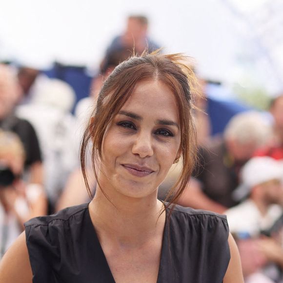 Invitée du podcast "The Elevate House", Alice Belaïdi pose un constat amer sur le milieu du cinéma : "on gagne bien mieux sa vie quand on est un acteur homme".

Alice Belaïdi au photocall du film "Le Fil" lors du 77ème Festival International du Film de Cannes, au Palais des Festivals, à Cannes, France. 

© Jacovides-Moreau/Bestimage