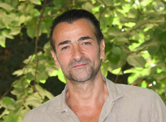 Mikaël Fitoussi - Photocall du film "Jours sauvages" lors du 14ème Festival du Film Francophone d'Angoulême. Le 28 août 2021 © Coadic Guirec / Bestimage