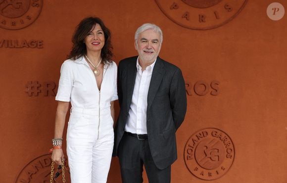 Catherine Bancarel et son mari Pascal Praud - Célébrités au village des Internationaux de France de tennis de Roland Garros 2024 à Paris le 7 juin 2024.  © Jacovides-Moreau/Bestimage