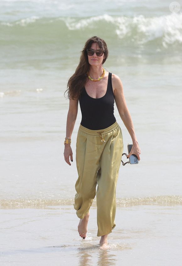 Exclusif - Mareva Galanter - Moment de détente sur la plage d'Assinie à Abidjan, au lendemain du dîner de gala de la Fondation "Children of Africa". Le 2 mars 2024
© Dominique Jacovides / Bestimage
