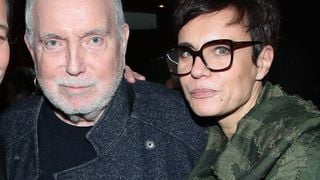"On me prenait pour celle de plus" : Pour la femme de Bernard Lavilliers, qui a 25 ans de moins, la vie à ses côtés n'a pas toujours été facile